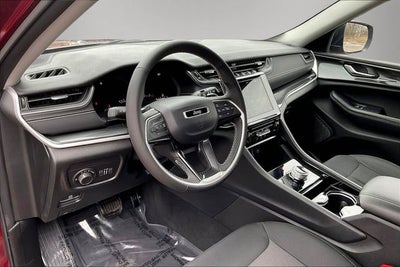 2023 Jeep Grand Cherokee Laredo 4x4