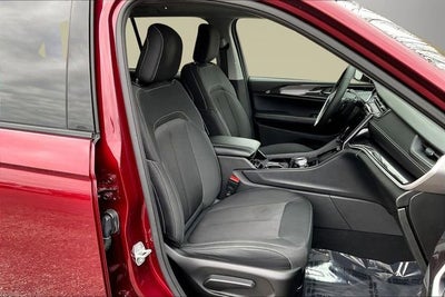 2023 Jeep Grand Cherokee Laredo 4x4