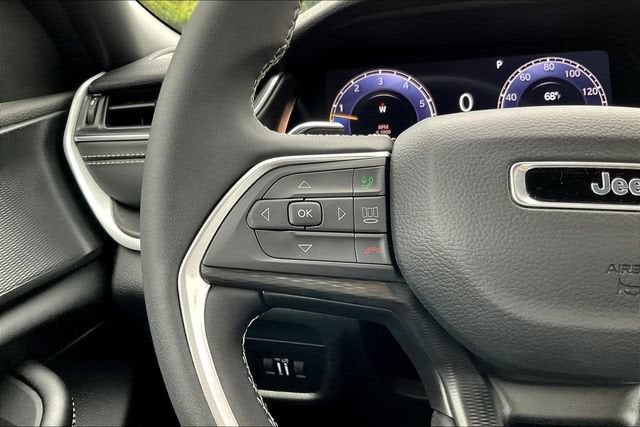 2025 Jeep Grand Cherokee Laredo X 4x4