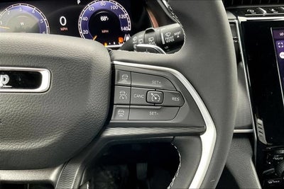 2025 Jeep Grand Cherokee Laredo X 4x4