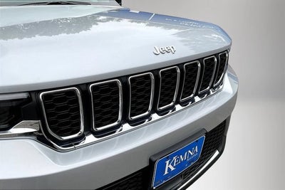 2025 Jeep Grand Cherokee Laredo X 4x4