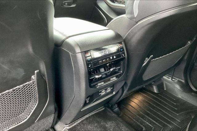 2022 Jeep Grand Cherokee Summit