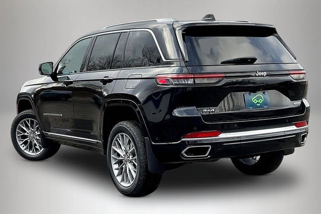 2022 Jeep Grand Cherokee Summit