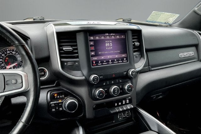2020 RAM 1500 Big Horn Crew Cab 4x4 5'7" Box