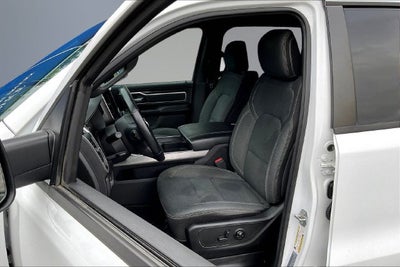 2020 RAM 1500 Big Horn Crew Cab 4x4 5'7" Box