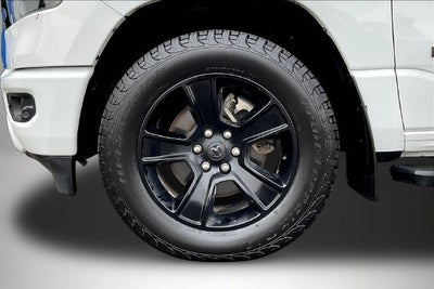 2020 RAM 1500 Big Horn Crew Cab 4x4 5'7" Box