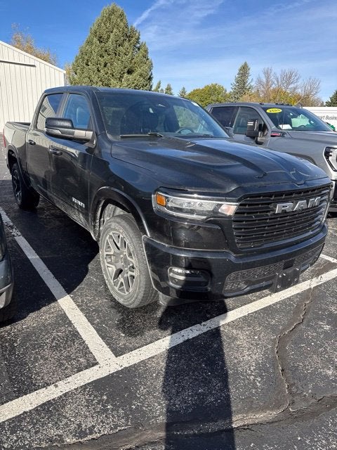 2025 RAM 1500 Laramie Crew Cab 4x4 5'7" Box