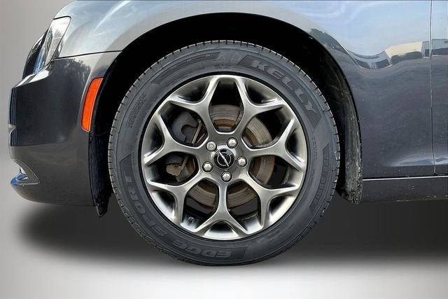 2016 Chrysler 300 300S