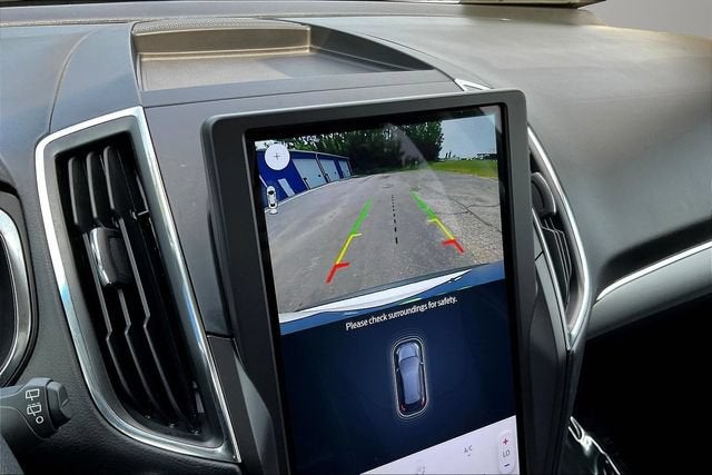 2021 Ford Edge Titanium