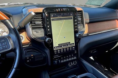 2020 RAM 3500 Laramie Longhorn Crew Cab 4x4 8' Box