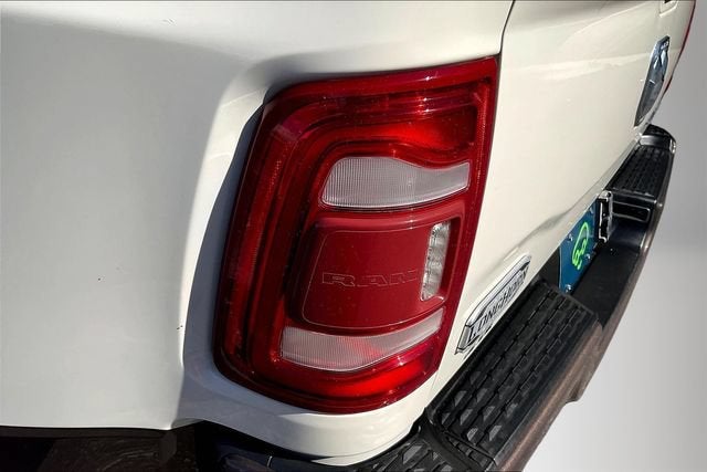 2020 RAM 3500 Laramie Longhorn Crew Cab 4x4 8' Box