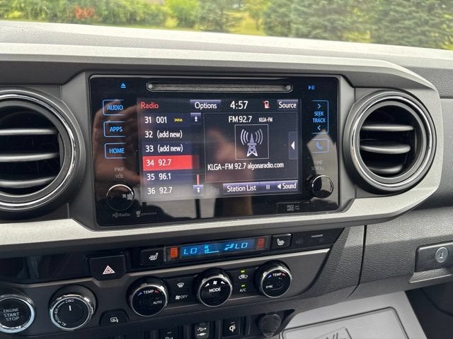 2016 Toyota Tacoma SR