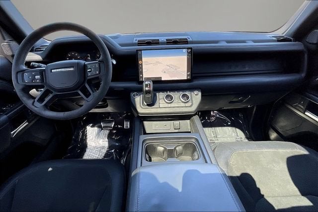 2023 Land Rover Defender 110 Carpathian Edition