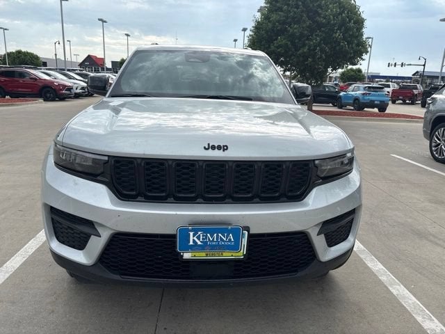 2025 Jeep Grand Cherokee Altitude X 4x4