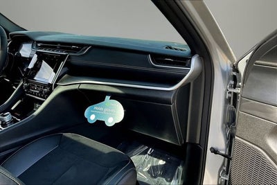 2025 Jeep Grand Cherokee Altitude X 4x4