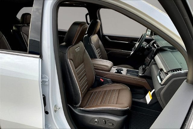 2027 GMC Acadia Denali Ultimate