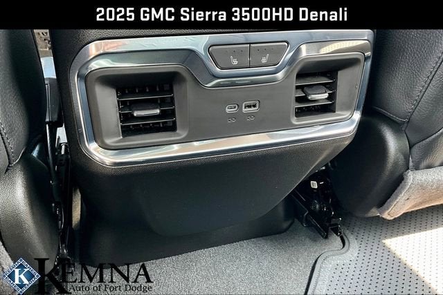 2025 GMC Sierra 3500 HD Denali