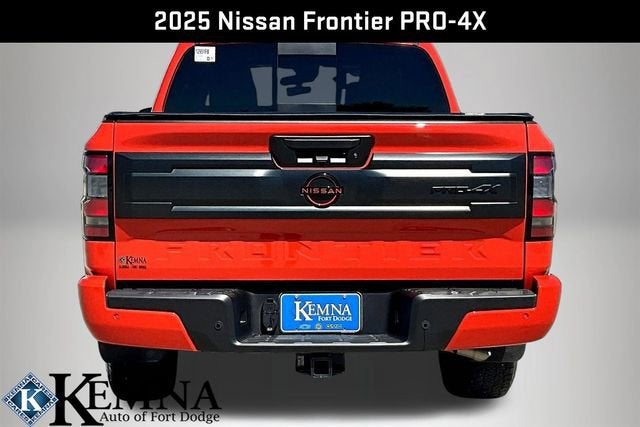 2025 Nissan Frontier Crew Cab PRO-4X 4x4