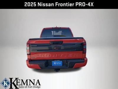 2025 Nissan Frontier Crew Cab PRO-4X 4x4