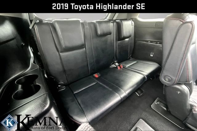 2019 Toyota Highlander SE