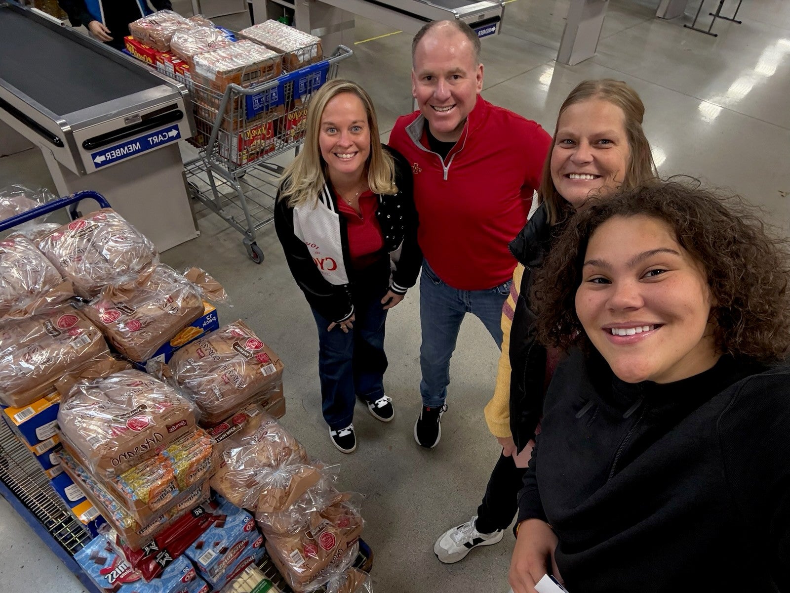 Kemna GMC providing food and hospitality for local heroes and first responders in Algona, Iowa