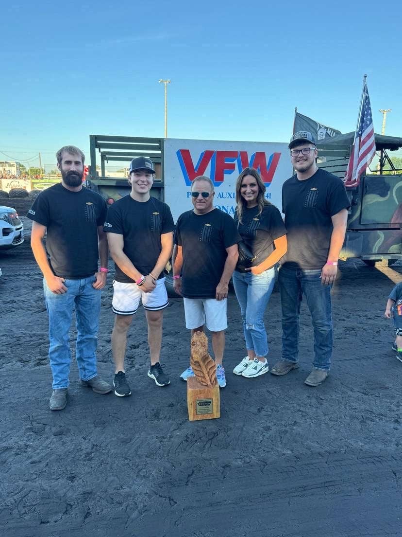 Kemna GMC supporting the Algona VFW and local veterans organizations
